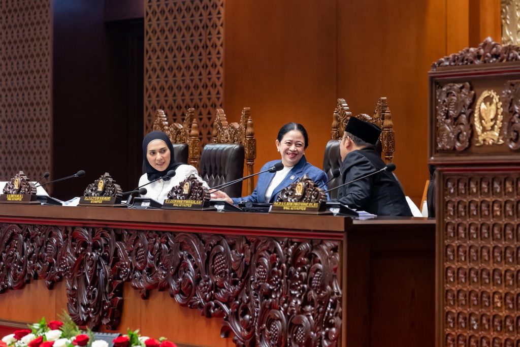 Puan Maharani — Pimpinan Rapat Paripurna DPR RI
