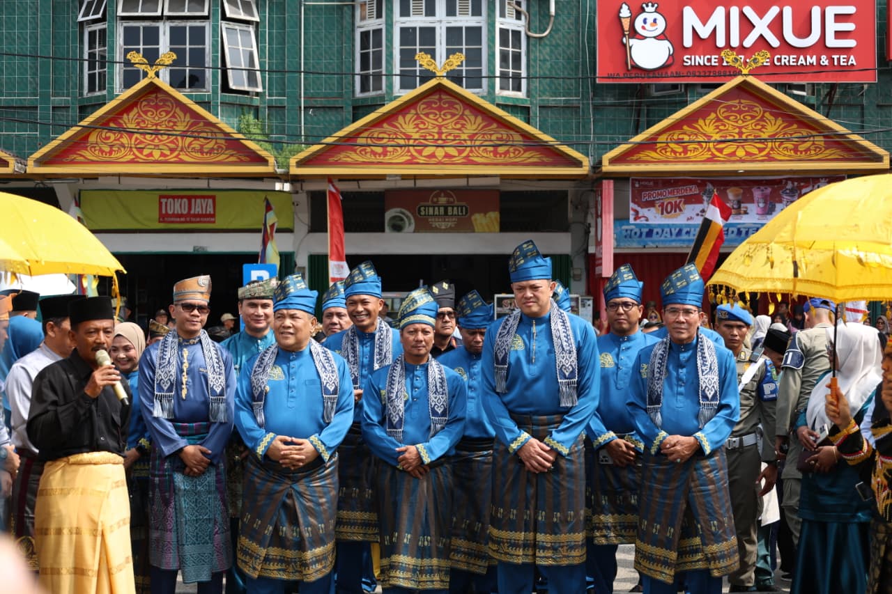 Wakapolda Riau Brigjen Pol Hengki Haryadi Hadiri Pembukaan Festival Pacu Jalur Tradisional 2026 di Kuansing