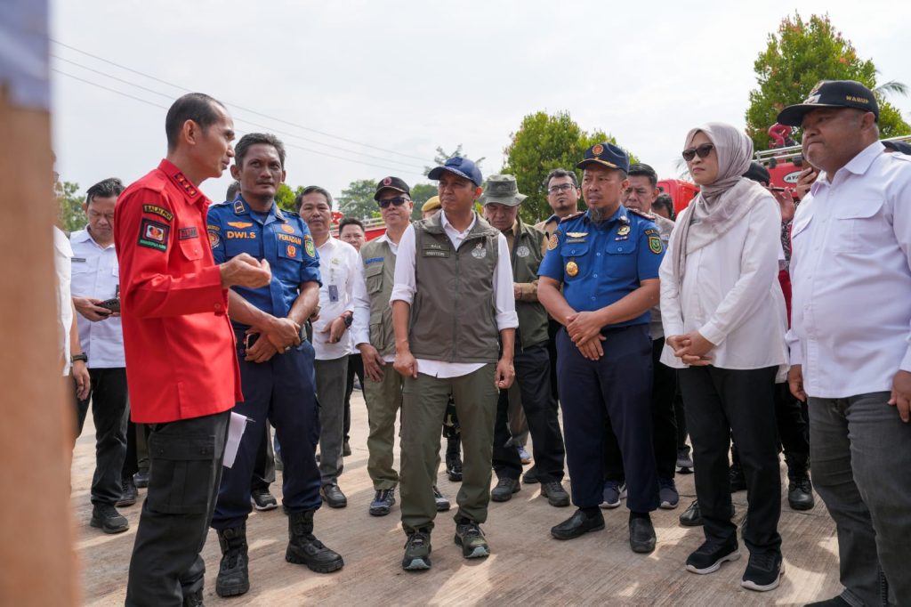 Menhut Raja Antoni — Serahkan Perhutanan Sosial & Ingatkan Cegah Karhutla