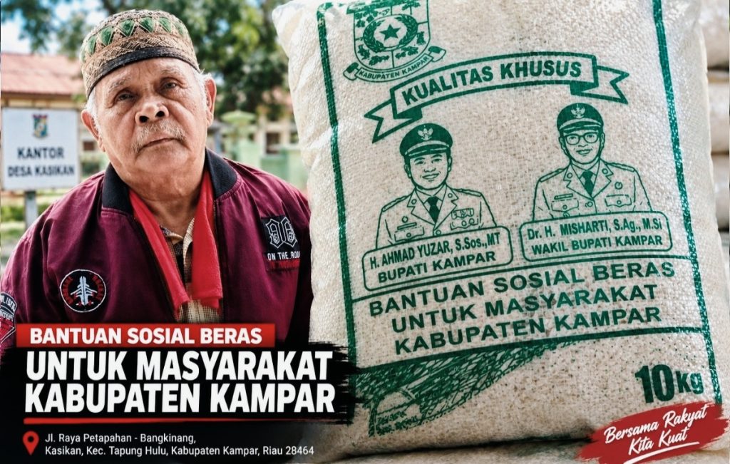 Bupati Ahmad Yuzar & Misharti Salurkan Beras Berkualitas Bagi Lansia di Desa Kasikan